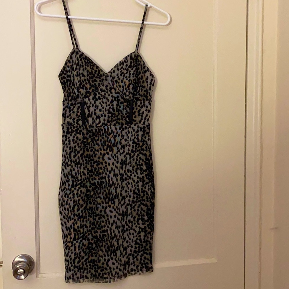 NWT Guess leopard dress w/ adjustable strap sz:XS